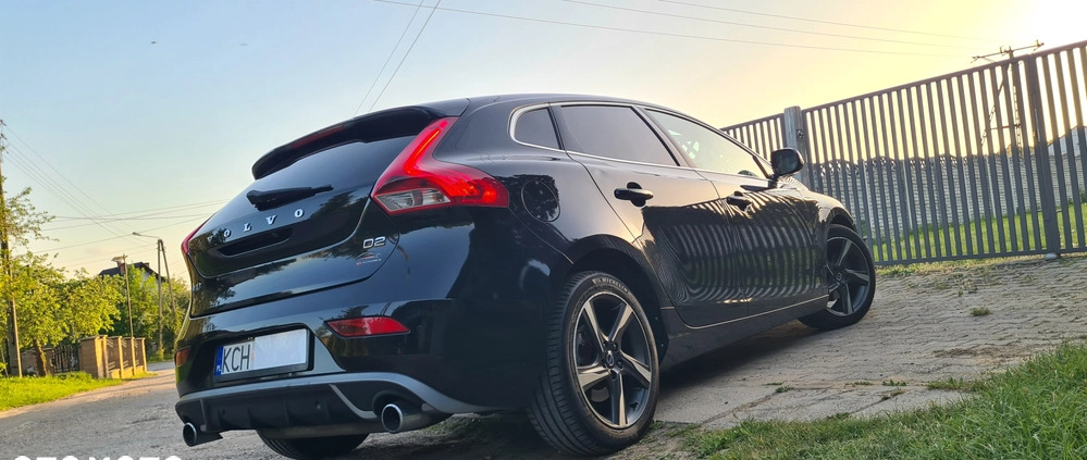 Volvo V40 cena 44900 przebieg: 229000, rok produkcji 2015 z Nowy Dwór Gdański małe 742